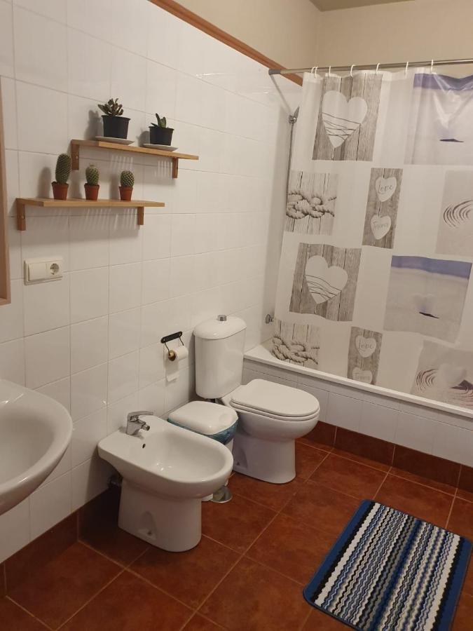 Tras Do Convento Hostel Samos Bagian luar foto